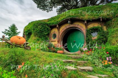 Picture of Bilbo's Green Door - 8" x 12"